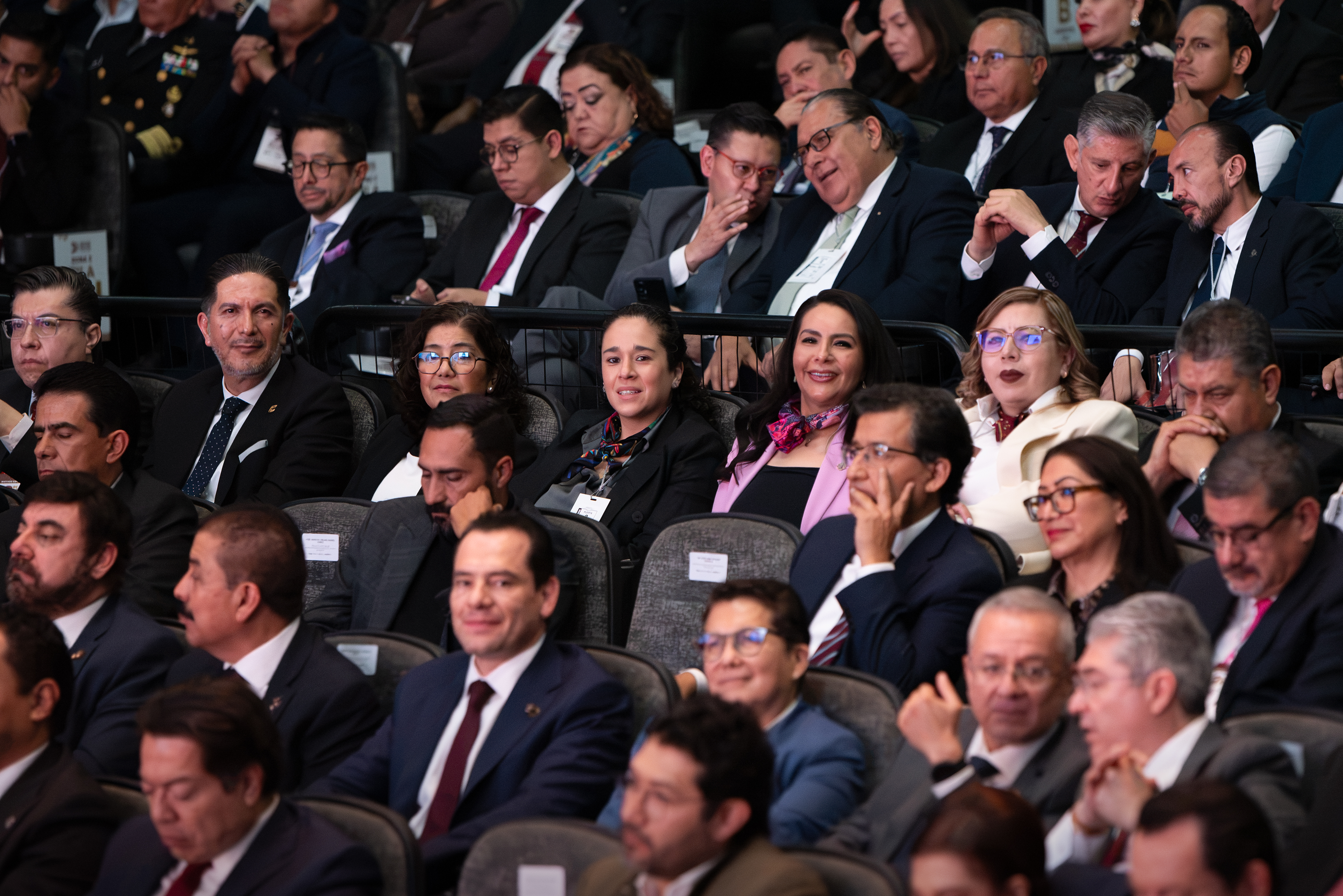 MAGISTRADA PRESIDENTA DEL TEEM ASISTE AL TERCER INFORME DE LA GOBERNADORA CONSTITUCIONAL DEL ESTADO DE MÉXICO